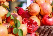 Indian pomegranates fly to Australia