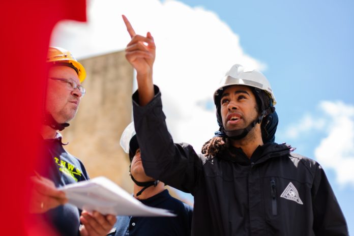 workers-thisisengineering-raeng-vEoMKBdUIzs-unsplash